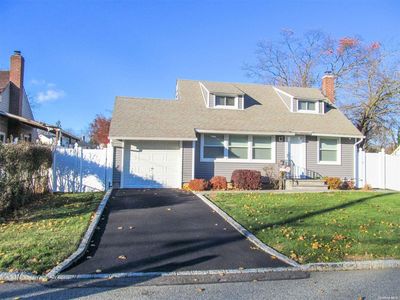 10 Deland Street, East Northport, NY, 11731