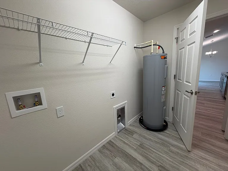 678 W Walkertown Dr — Photo 39
