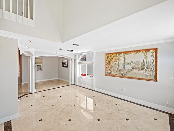 3rd image of 550 NW 159th Avenue