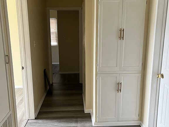 3rd image of 1403 Seaman Ave