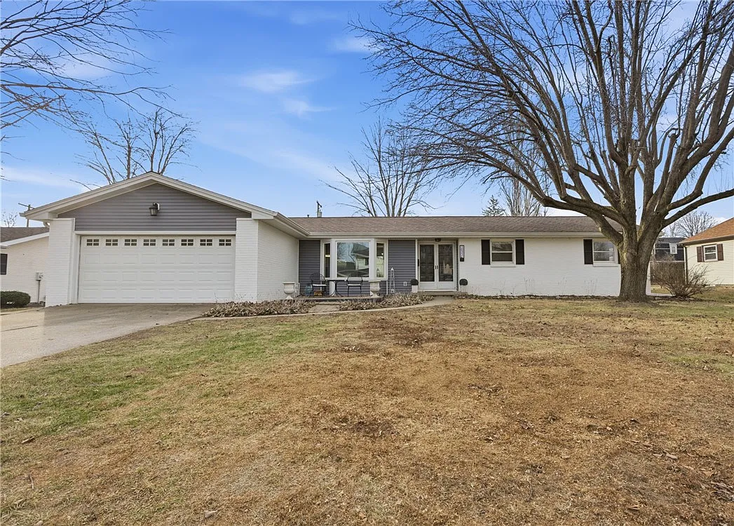 1832 Ashby Dr photo 1