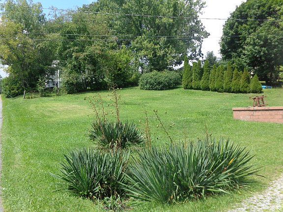 4th image of 306 Edgewood Dr