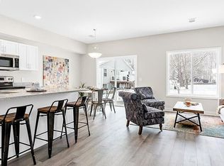 13630 Signature Dr, Holland, MI 49424