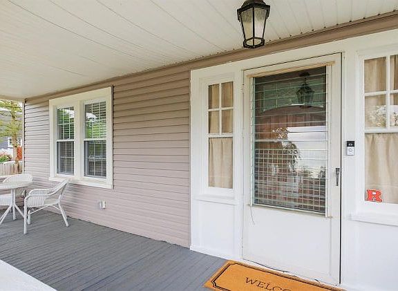 5th image of 446 Prospect Ave