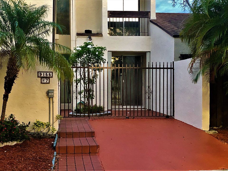 1st image of 9155 Fontainebleau Blvd APT 7
