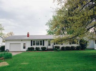 710 E Hilton St, Marengo, IA 52301