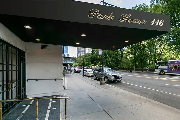 Rented by Compass | media 14