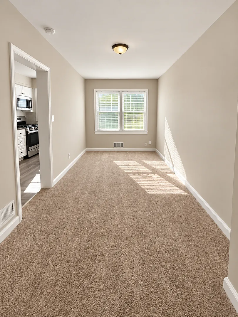 3 Bedroom Home in Middle River — Photo 3