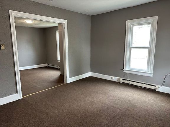 3rd image of 33-35 N 4th St #33