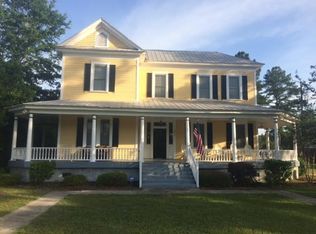 334 Barkley St, Elloree, SC 29047