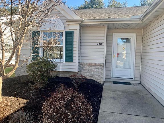 2nd image of 4415 Woodridge Dr