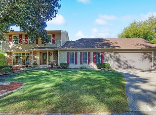 1034 Fall Cir, Roselle, IL 60172