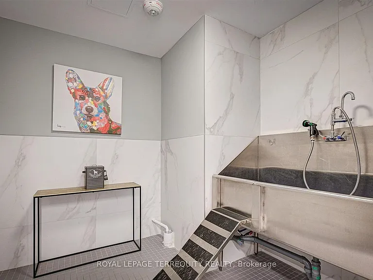 3 Southvale Dr #401 — Photo 34