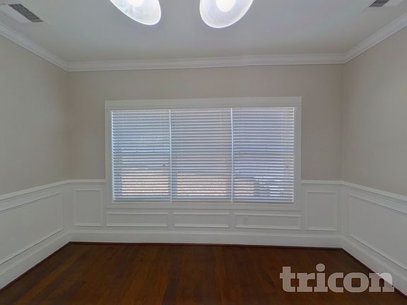 3rd image of 142 Regency Pl
