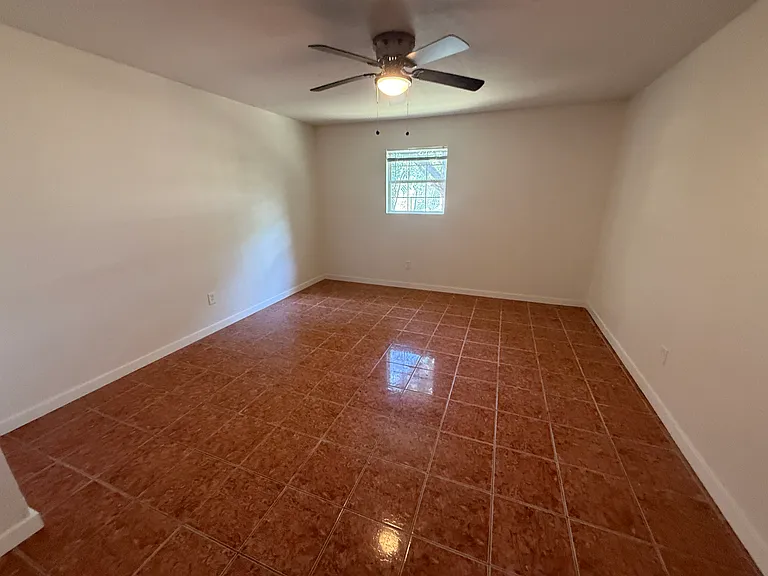 560 Wickford Way — Photo 28