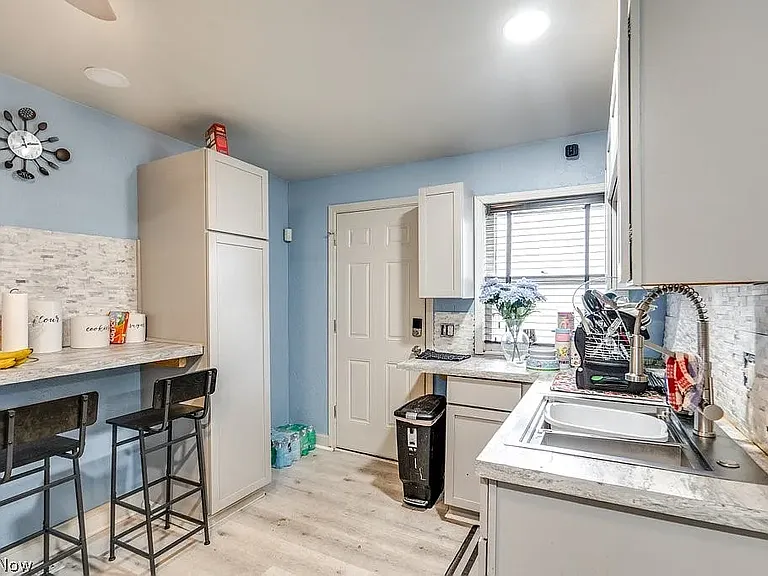 3130 E Overlook Rd — Photo 6