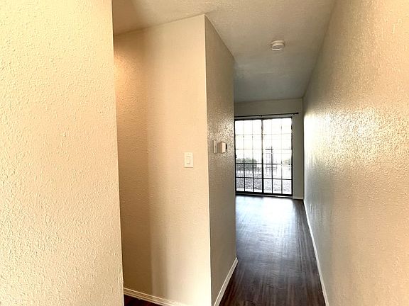 2nd image of 1116 Coal Ave SW #3