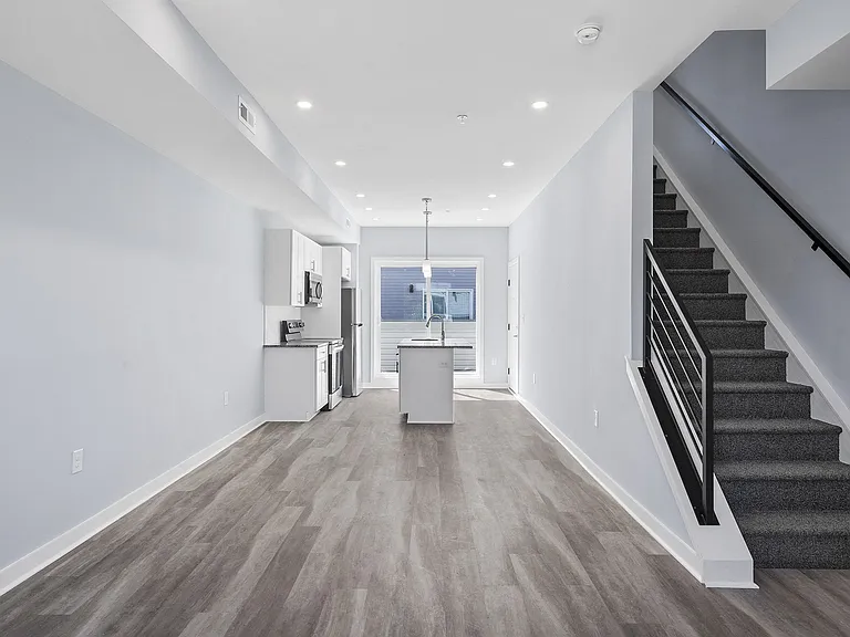 East Tioga Lofts — Photo 38