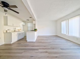 1818 W Sumac Ln #1B, Anaheim, CA 92804