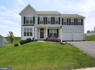 7025 Beech Tree Dr, Harrisburg, PA 17111