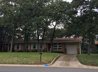 609 Buena Vista Dr, Hurst, TX 76053