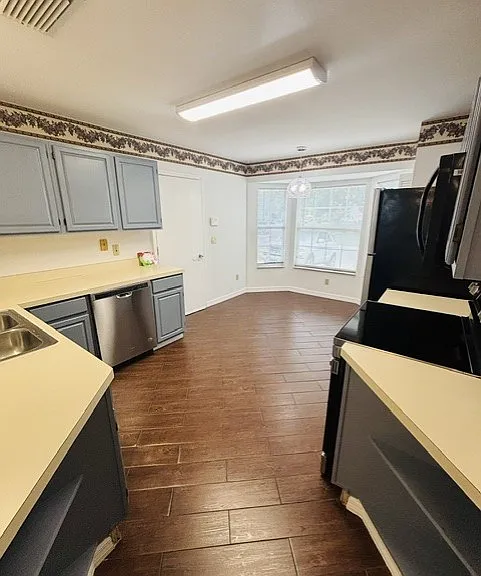 2303 Bridgewood Trl — Photo 5