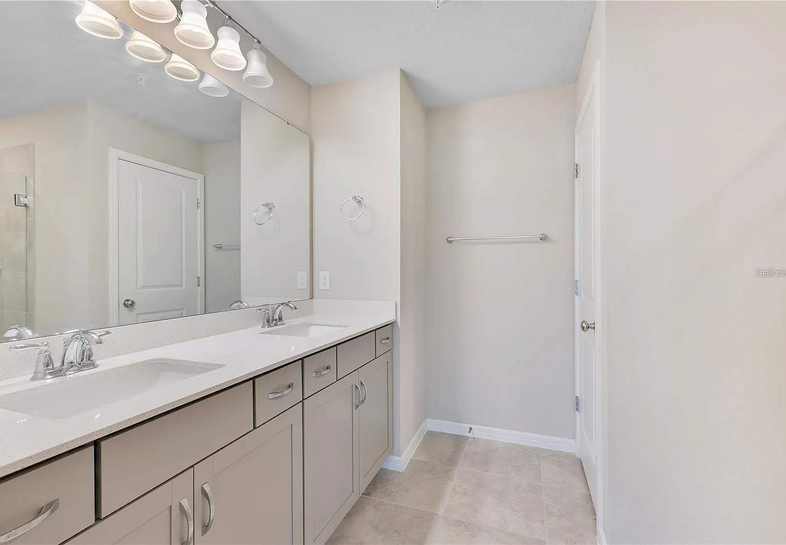 3 bed, 1620 sqft, $3,000 — Photo 4