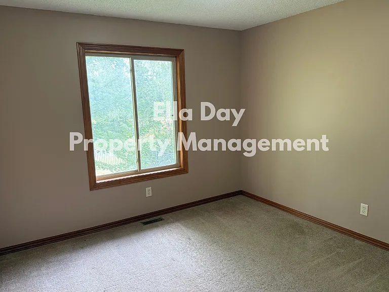 3025 N Triple Creek Dr — Photo 11