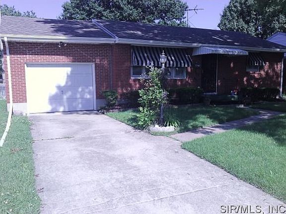 5th image of 3204 Carlson Ave