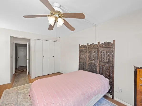 50 Fort Place image 15 of 23