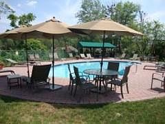 4th image of 55 Glenview Dr