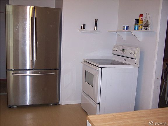 4th image of 19803 8th Ave S