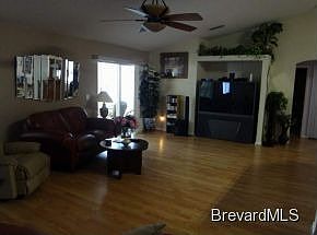 4th image of 1701 Gagman St NW