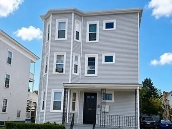 49 Camden St, Lynn, MA 01905