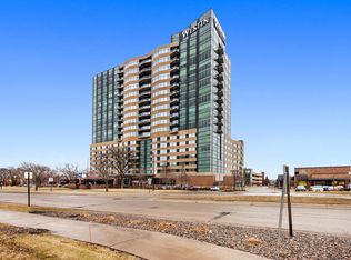 3209 Galleria Unit 1302, Edina, MN 55435