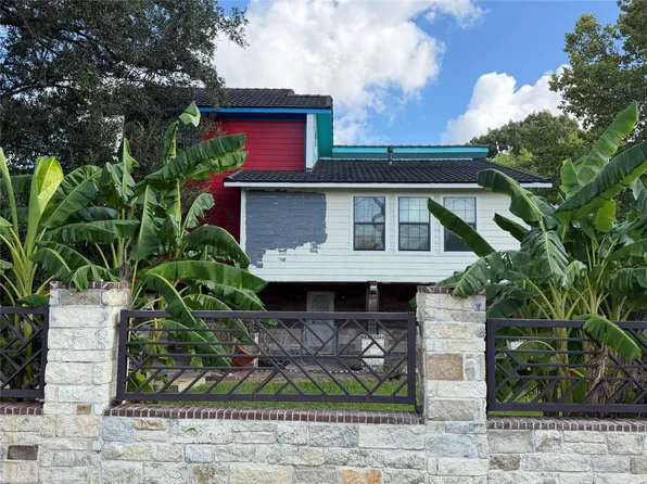 8939 Intervale St, Houston, TX 77075