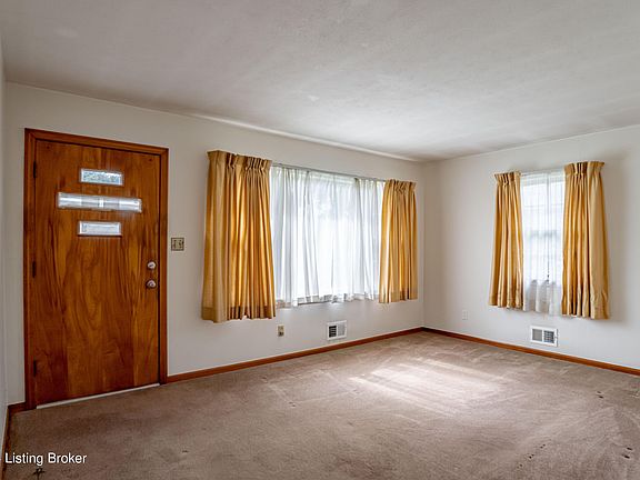 2nd image of 8304 Pandorea Dr