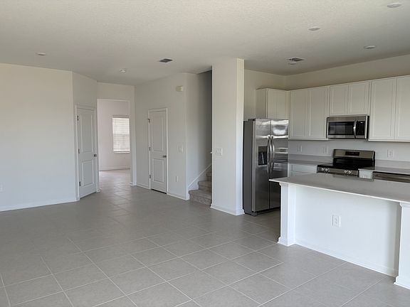 3rd image of 2951 Savoir Ave #2951