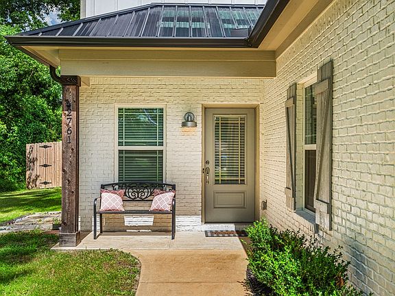 5th image of 2761 Summerfield Pl