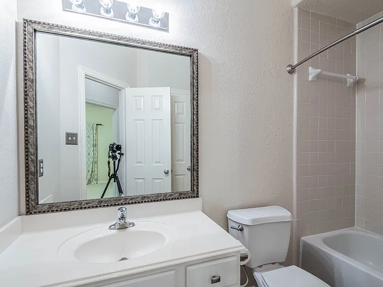 10623 Wallingford Pl — Photo 13