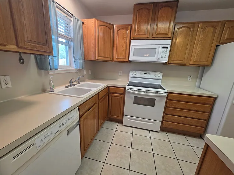 123 Wayside Ln — Photo 7