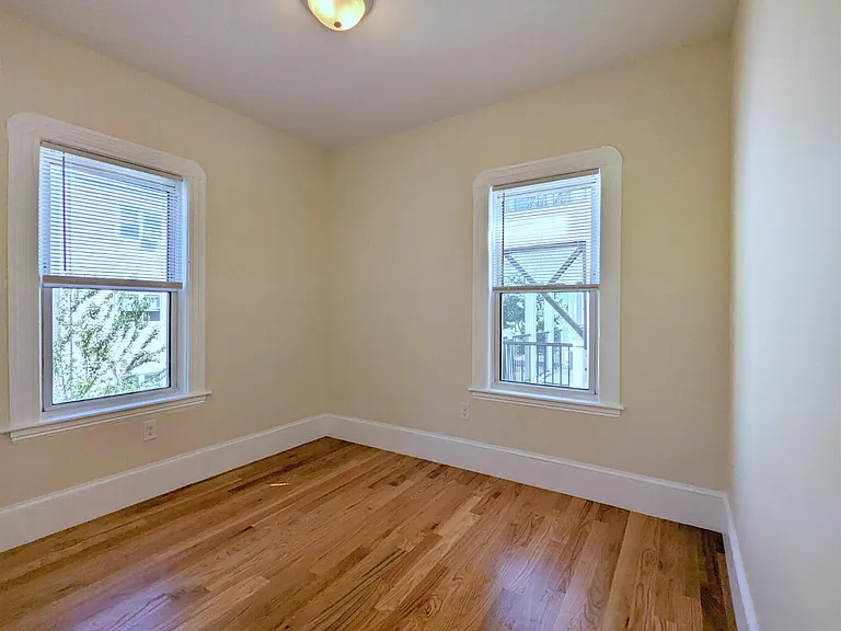 67 Merriam St #2 — Photo 8