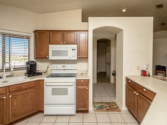 4th image of 10122 N Concho Dr
