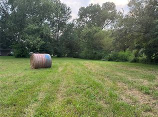 Cowell St, Paola, KS 66071
