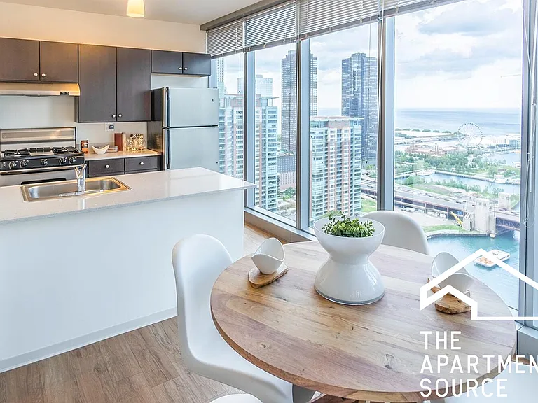 345 Dnp East Wacker Dr #STUDIO — Photo 2