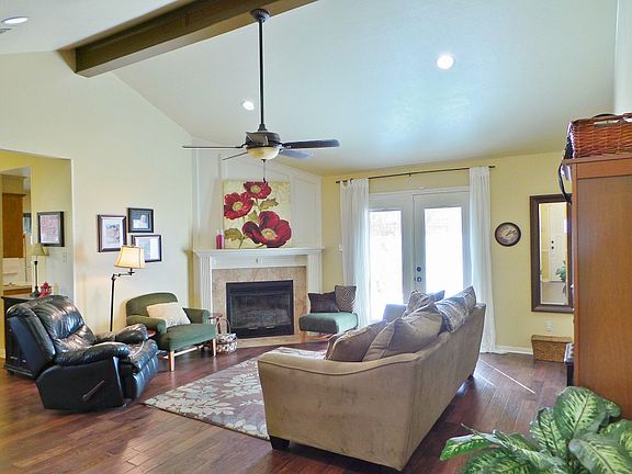 4th image of 2800 Arroyo Ct N