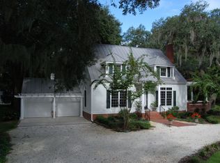 760 Ribaut Rd, Beaufort, SC 29902