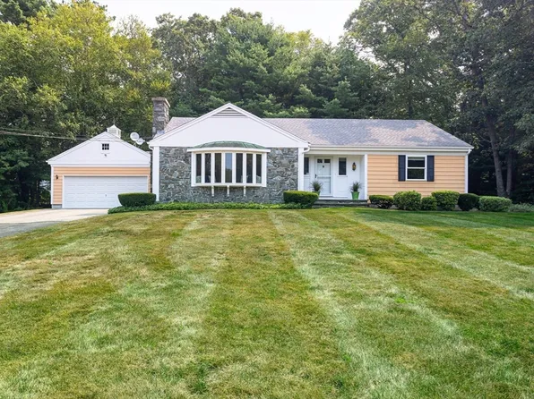 34 Tickle Rd, Westport, MA 02790