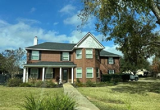 1st image of 33102 Whickham Cir