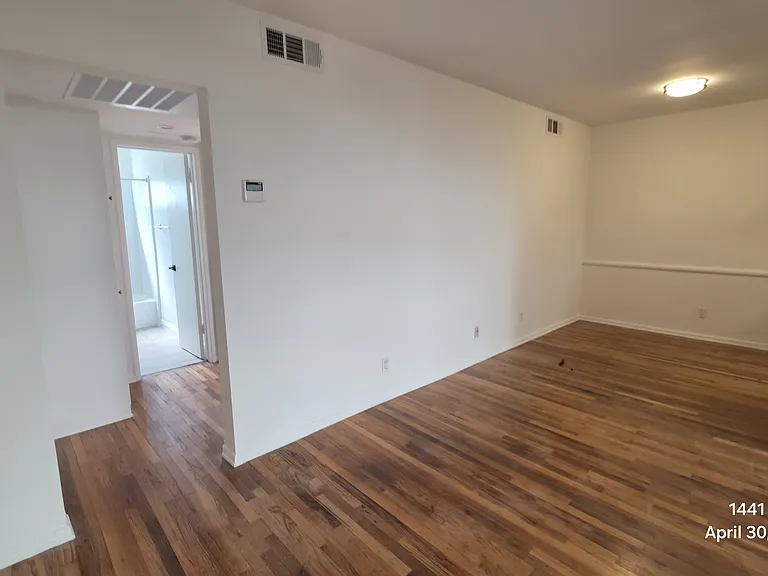 1441 Euclid St #2 — Photo 8